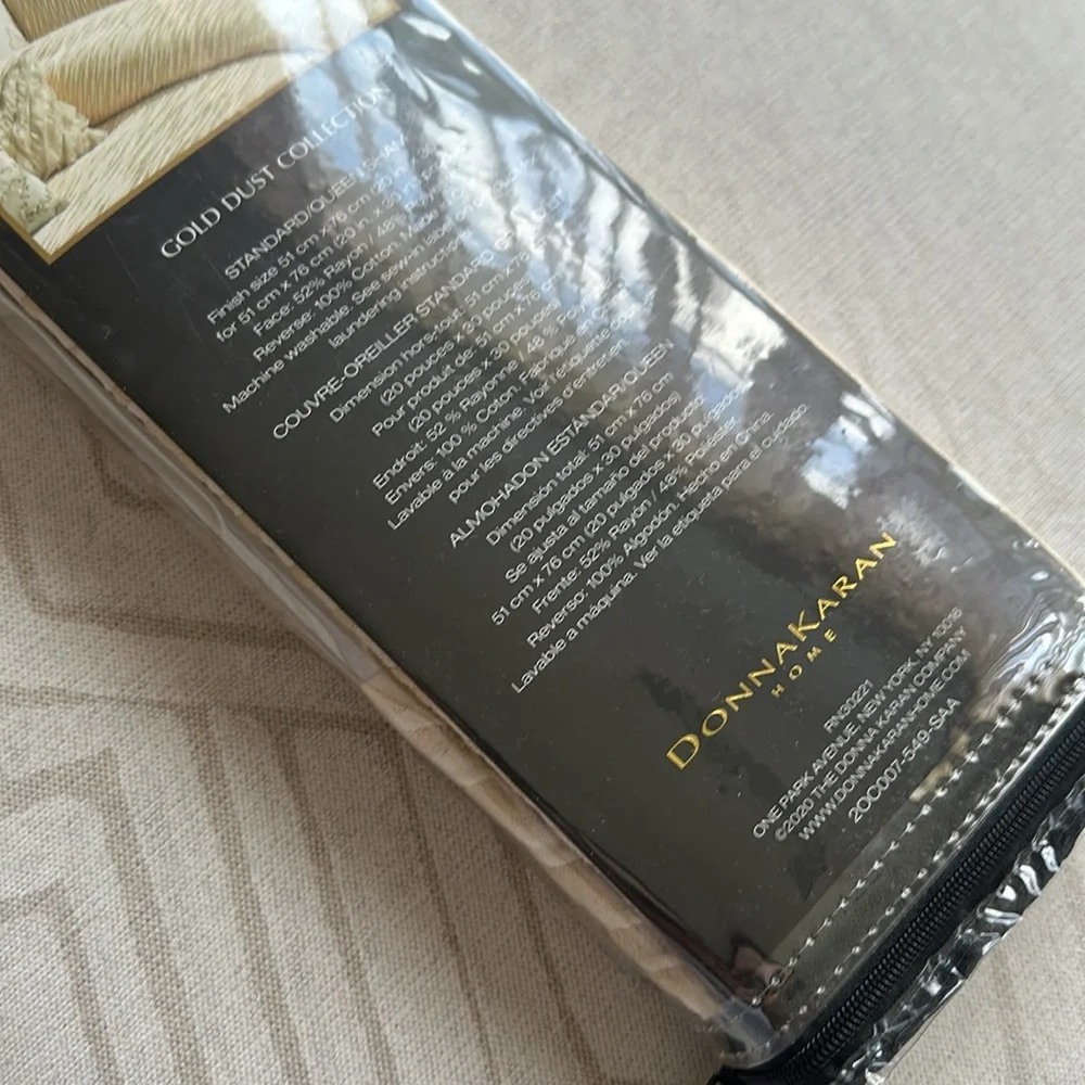 Donna Karan Home Gold Dust Standard/Queen Sham